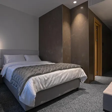 Mona Plaza 4* Belgrad