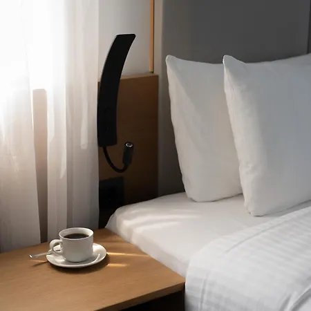 Mona Plaza Hotel