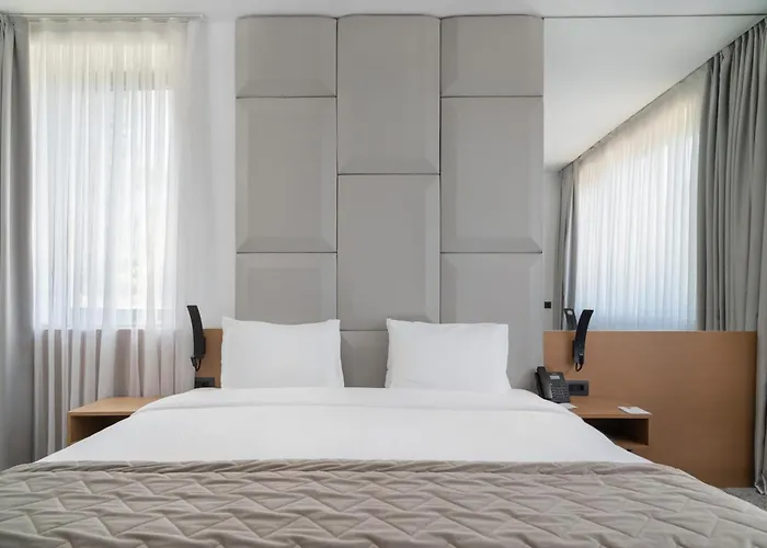 Mona Plaza 4* Belgrade